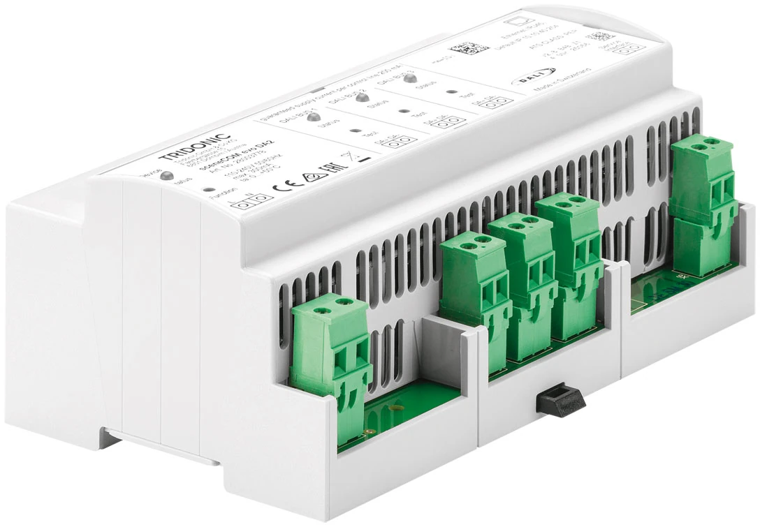 Tridonic SceneCOM evo scalable control system.